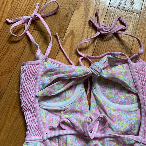 For Love and Lemons Hydrangea Blooms One Piece Swim - Picture 10 of 16